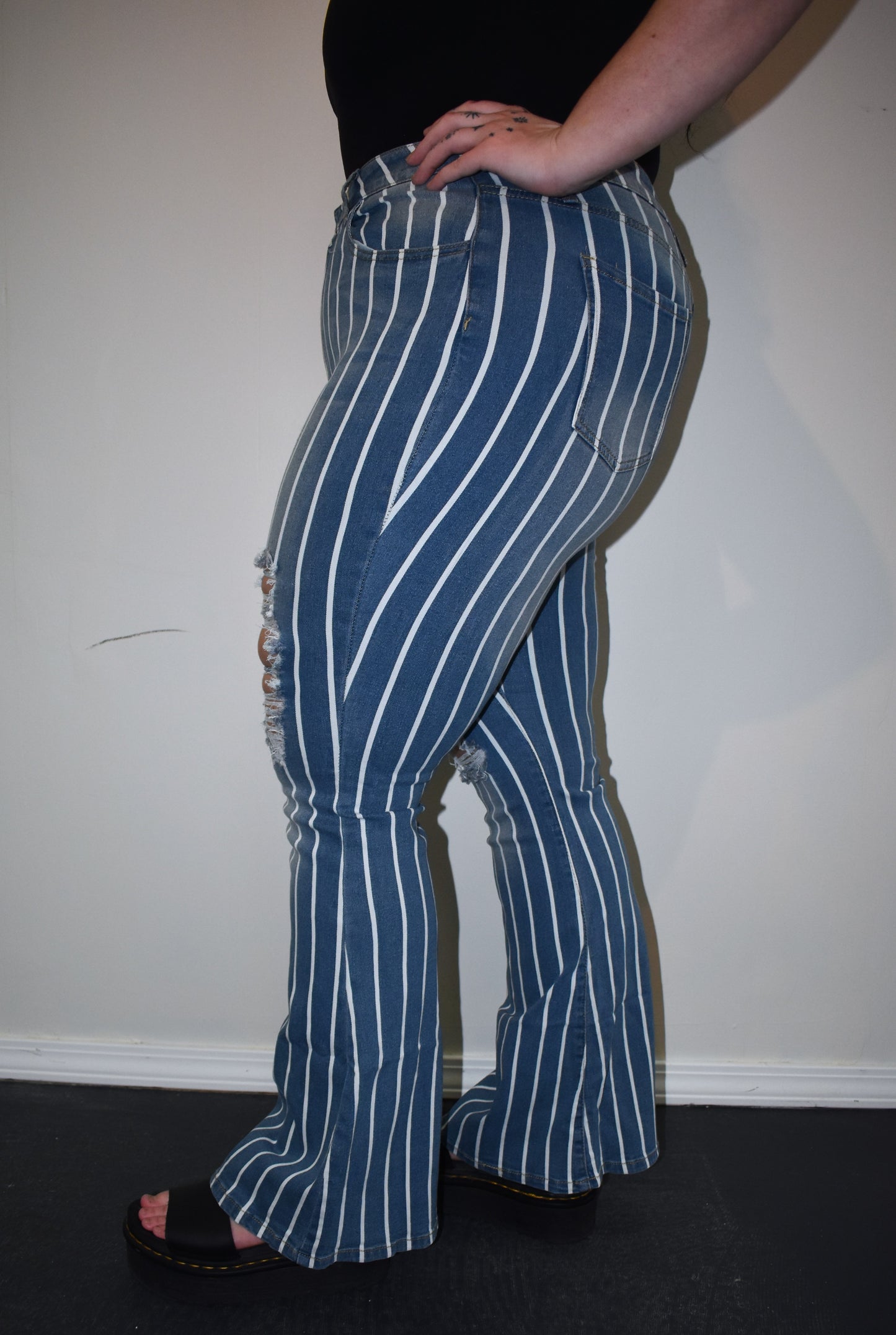 Vertical striped ripped Flare Jeans