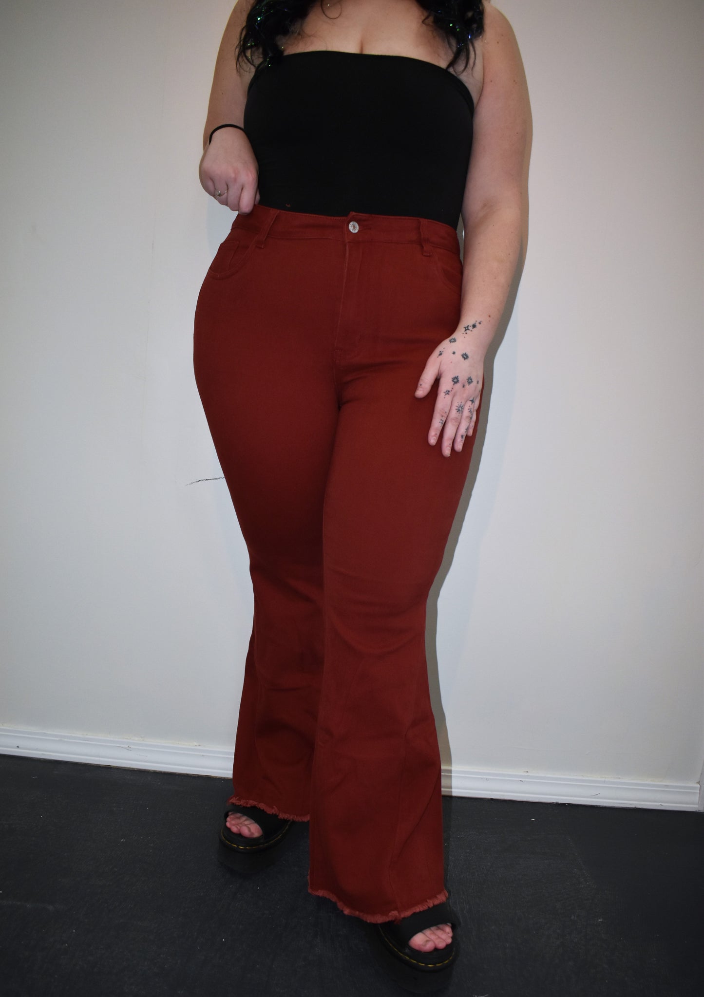 High Waist Raw Hem Flare Jeans - Brown
