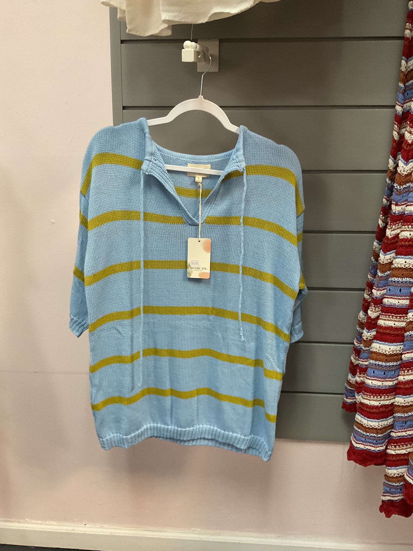 Stripped knit v neck top