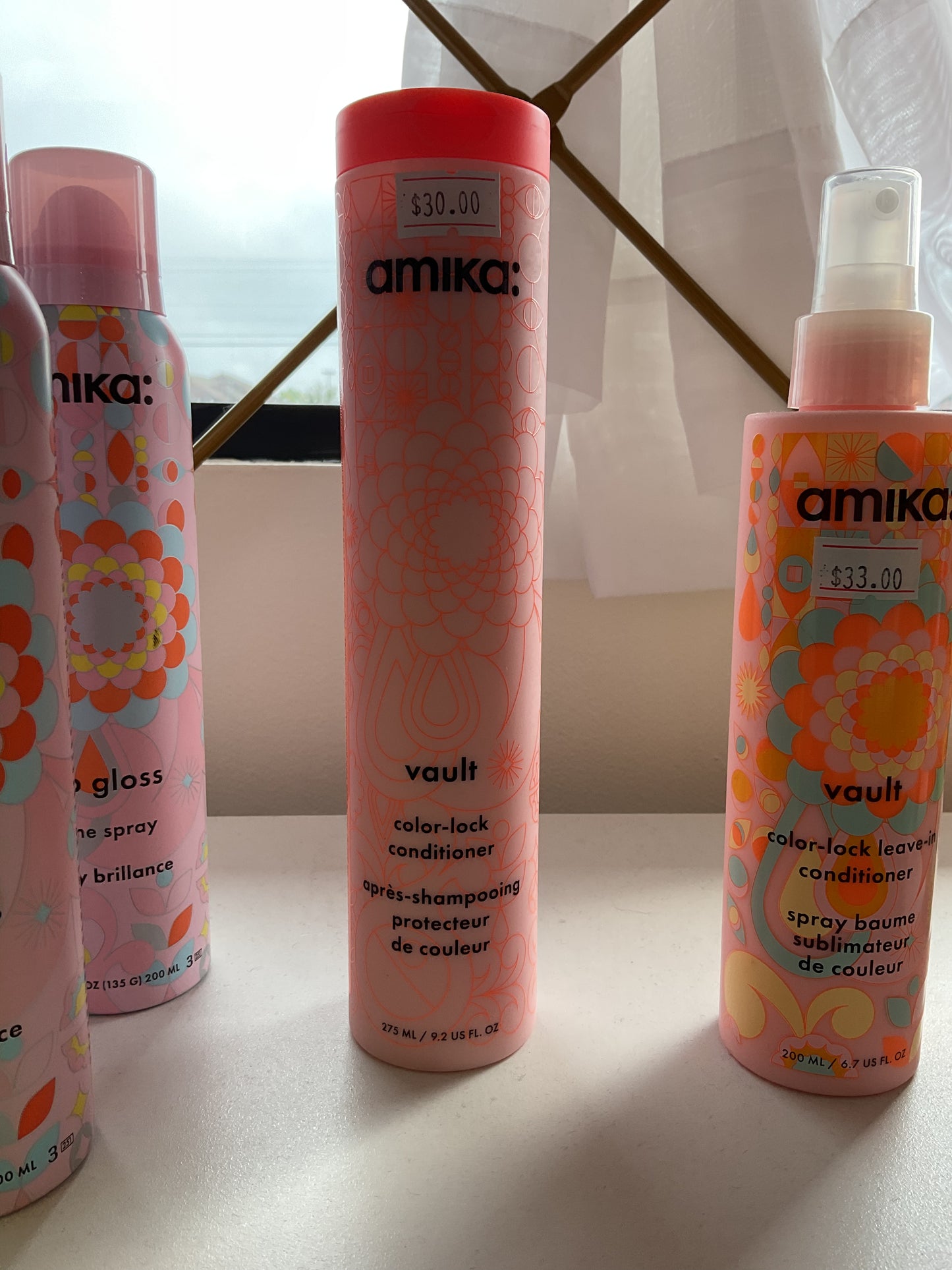 Amika Vault lock in conditioner