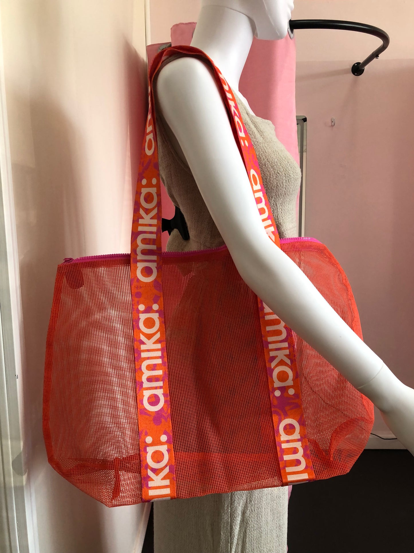 Amika Beach Tote